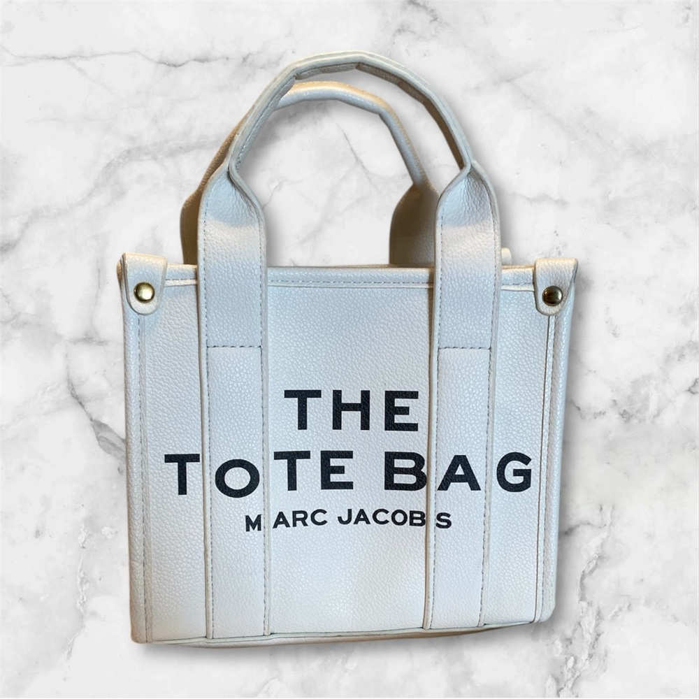Marc Jacobs The Tote Bag